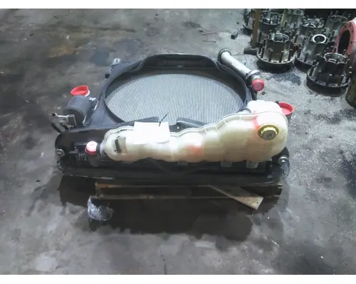 FREIGHTLINER CASCADIA 126 COOLING ASSEMBLY (RAD, COND, ATAAC)