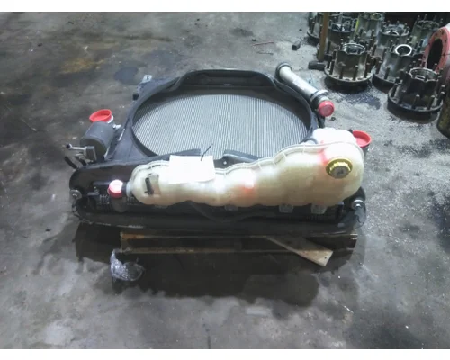 FREIGHTLINER CASCADIA 126 COOLING ASSEMBLY (RAD, COND, ATAAC)