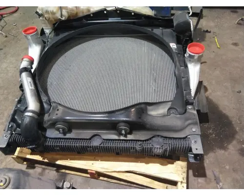 FREIGHTLINER CASCADIA 126 COOLING ASSEMBLY (RAD, COND, ATAAC)