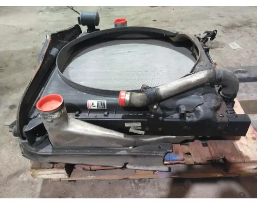 FREIGHTLINER CASCADIA 126 COOLING ASSEMBLY (RAD, COND, ATAAC)