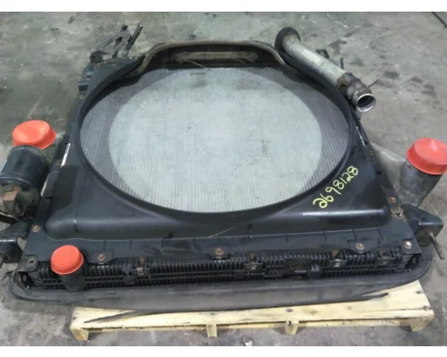 FREIGHTLINER CASCADIA 126 COOLING ASSEMBLY (RAD, COND, ATAAC)