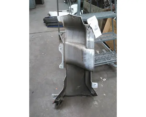 FREIGHTLINER CASCADIA 126 COWL