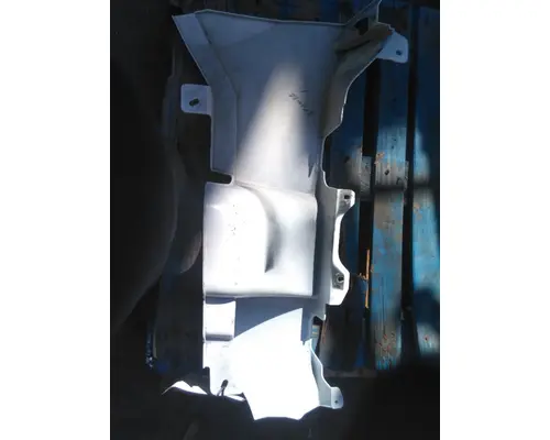 FREIGHTLINER CASCADIA 126 COWL