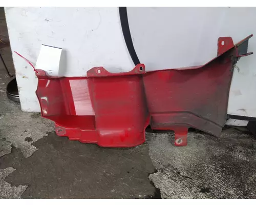 FREIGHTLINER CASCADIA 126 COWL