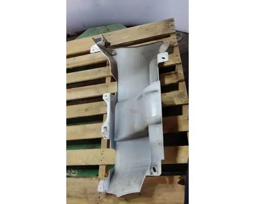 FREIGHTLINER CASCADIA 126 COWL