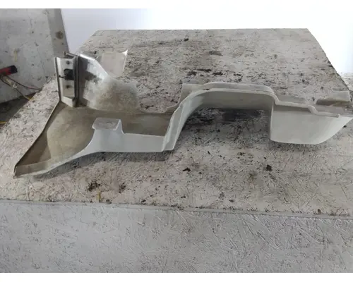 FREIGHTLINER CASCADIA 126 COWL