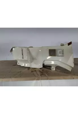 FREIGHTLINER CASCADIA 126 COWL