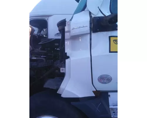 FREIGHTLINER CASCADIA 126 COWL