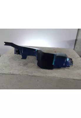 FREIGHTLINER CASCADIA 126 COWL
