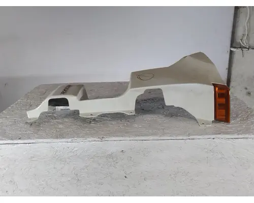 FREIGHTLINER CASCADIA 126 COWL