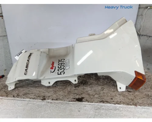 FREIGHTLINER CASCADIA 126 COWL