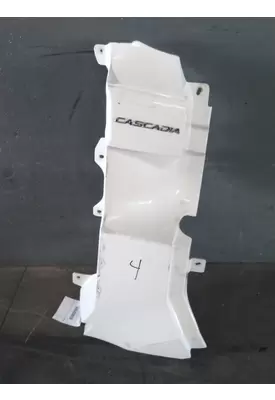 FREIGHTLINER CASCADIA 126 COWL