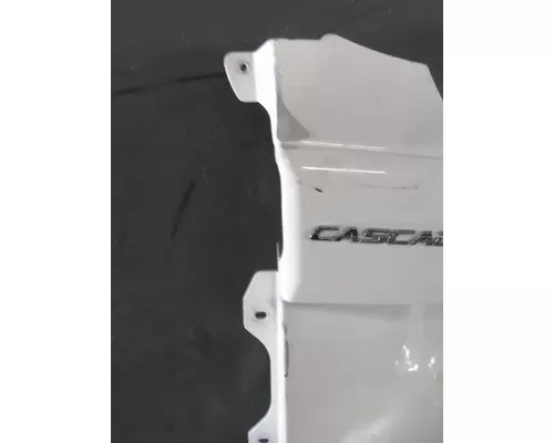 FREIGHTLINER CASCADIA 126 COWL