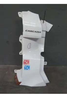 FREIGHTLINER CASCADIA 126 COWL