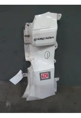 FREIGHTLINER CASCADIA 126 COWL