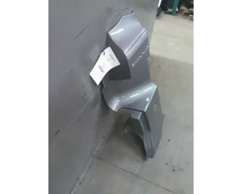 FREIGHTLINER CASCADIA 126 COWL