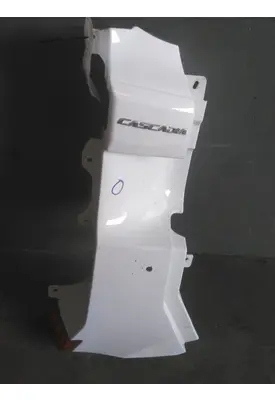 FREIGHTLINER CASCADIA 126 COWL