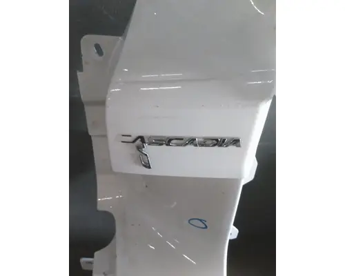 FREIGHTLINER CASCADIA 126 COWL