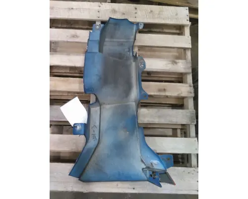 FREIGHTLINER CASCADIA 126 COWL