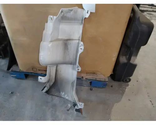 FREIGHTLINER CASCADIA 126 COWL