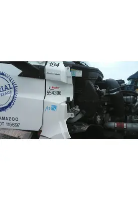 FREIGHTLINER CASCADIA 126 COWL