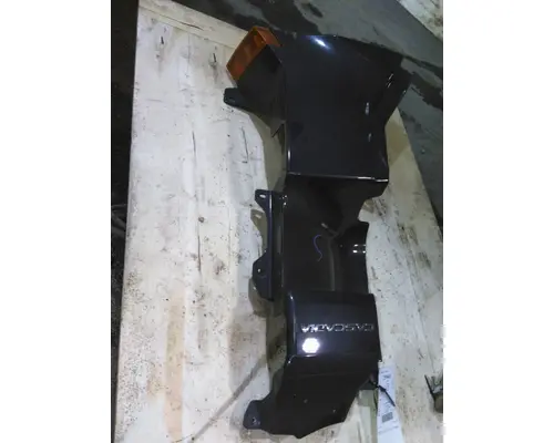 FREIGHTLINER CASCADIA 126 COWL