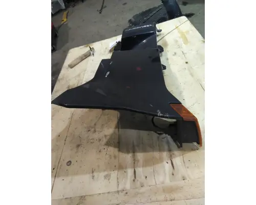 FREIGHTLINER CASCADIA 126 COWL