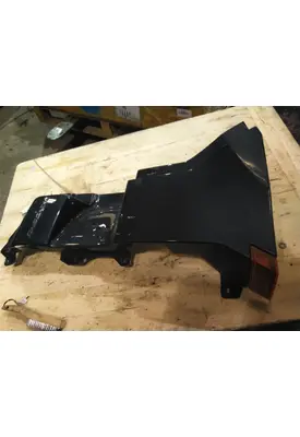 FREIGHTLINER CASCADIA 126 COWL