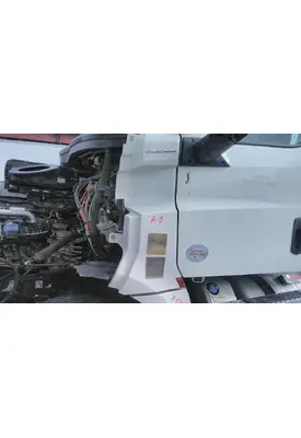 FREIGHTLINER CASCADIA 126 COWL