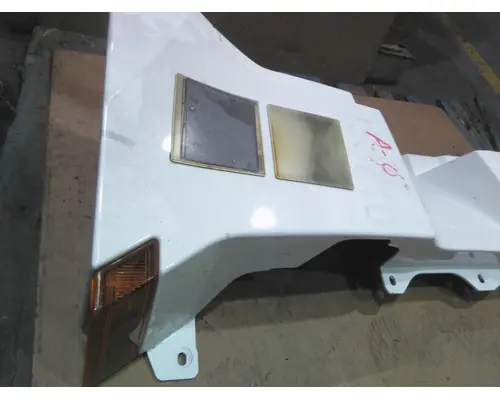 FREIGHTLINER CASCADIA 126 COWL