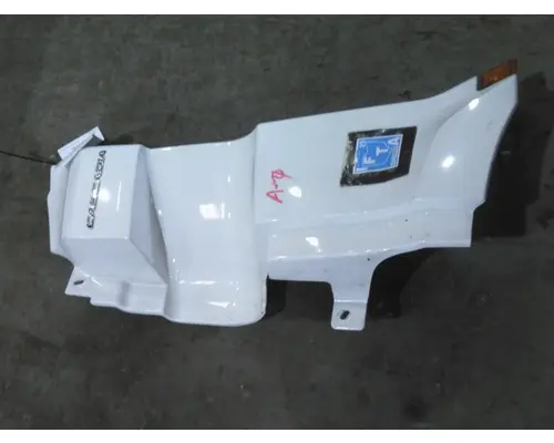 FREIGHTLINER CASCADIA 126 COWL