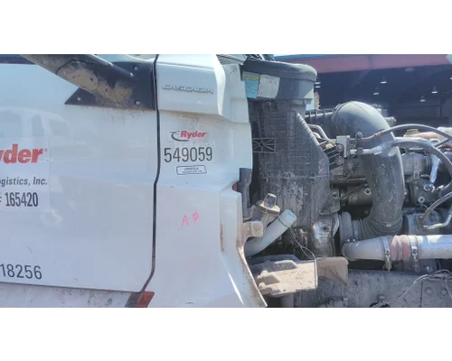 FREIGHTLINER CASCADIA 126 COWL