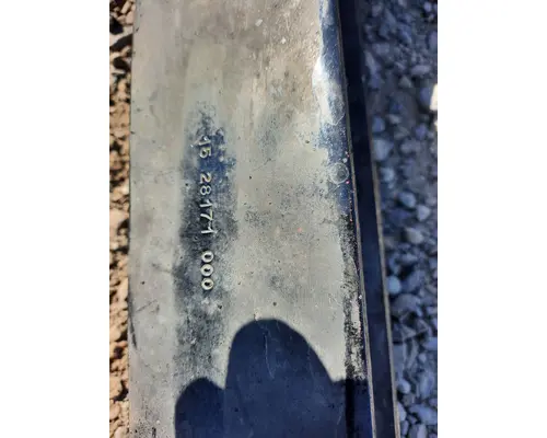 FREIGHTLINER CASCADIA 126 CROSSMEMBER