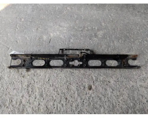 FREIGHTLINER CASCADIA 126 CROSSMEMBER