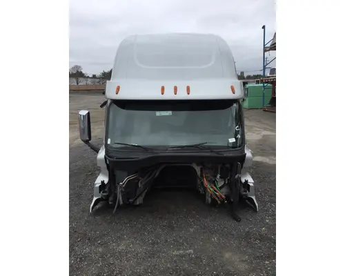 FREIGHTLINER CASCADIA 126 Cab