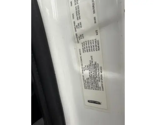 FREIGHTLINER CASCADIA 126 Complete Vehicle