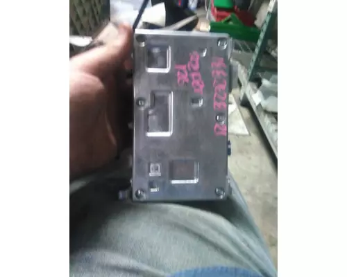 FREIGHTLINER CASCADIA 126 DASH CONTROL MODULE
