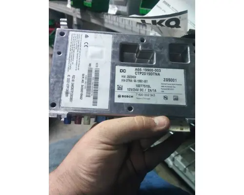 FREIGHTLINER CASCADIA 126 DASH CONTROL MODULE