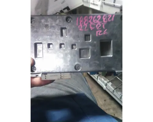 FREIGHTLINER CASCADIA 126 DASH CONTROL MODULE