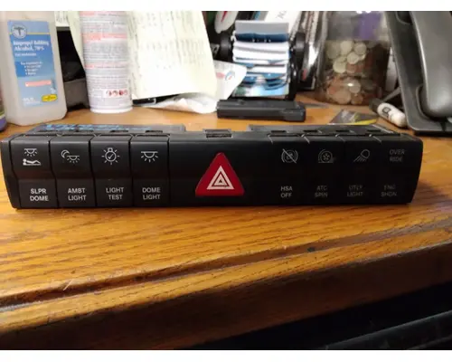 FREIGHTLINER CASCADIA 126 DASH PANEL