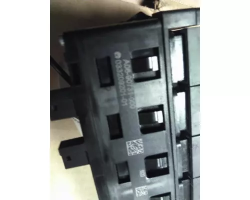 FREIGHTLINER CASCADIA 126 DASH PANEL