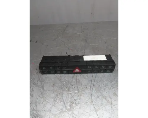 FREIGHTLINER CASCADIA 126 DASH PANEL