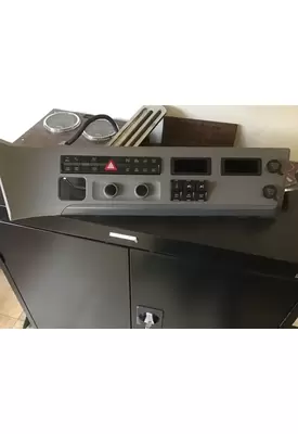 FREIGHTLINER CASCADIA 126 DASH PANEL