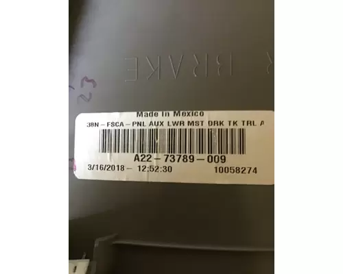 FREIGHTLINER CASCADIA 126 DASH PANEL