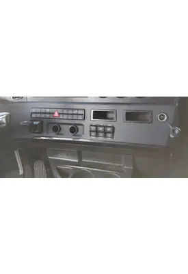 FREIGHTLINER CASCADIA 126 DASH PANEL