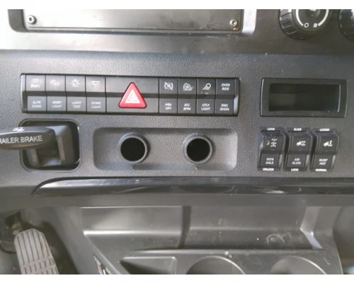 FREIGHTLINER CASCADIA 126 DASH PANEL