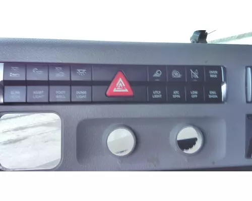 FREIGHTLINER CASCADIA 126 DASH PANEL