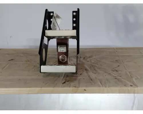 FREIGHTLINER CASCADIA 126 DECK (CATWALK) STEP