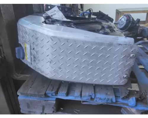 FREIGHTLINER CASCADIA 126 DEF TANK