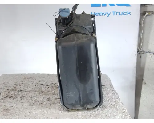 FREIGHTLINER CASCADIA 126 DEF TANK